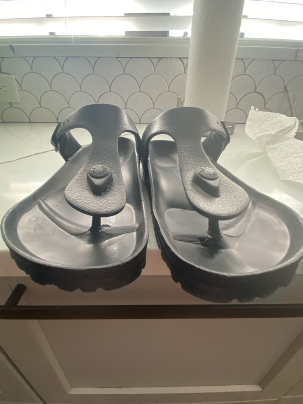 Birkenstock Gizeh EVA sandals. - Picture 6 of 7